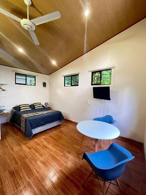 Casa Noil, Beautiful Eco House Near The Beach! Apartment Puerto Viejo de Talamanca Bagian luar foto