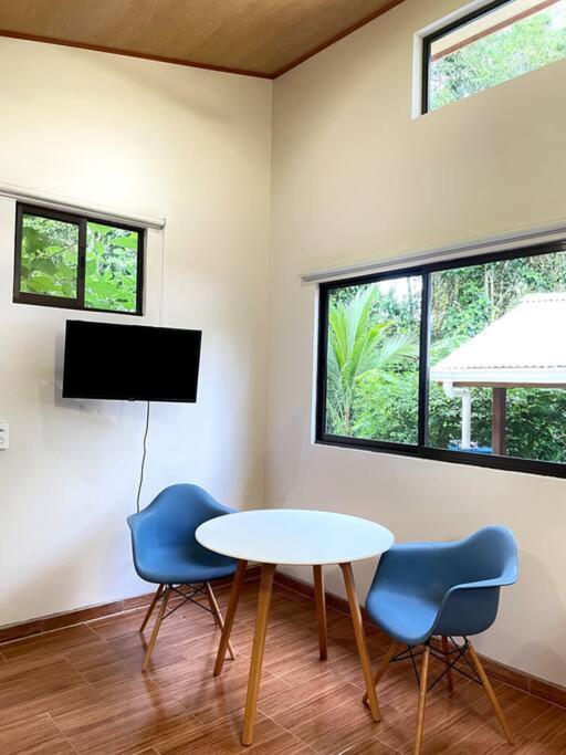 Casa Noil, Beautiful Eco House Near The Beach! Apartment Puerto Viejo de Talamanca Bagian luar foto