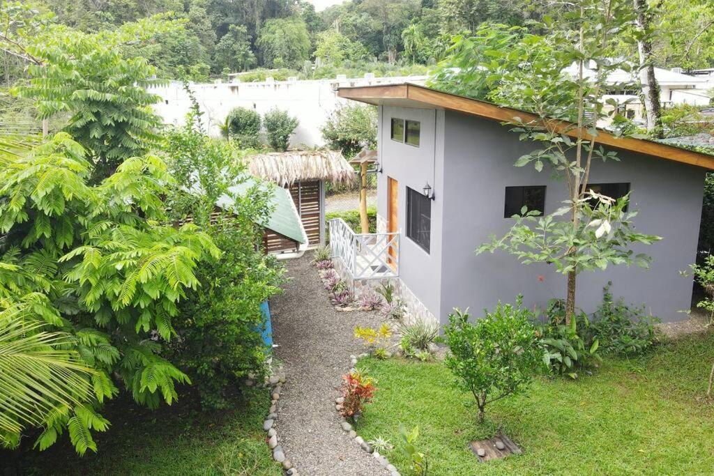 Casa Noil, Beautiful Eco House Near The Beach! Apartment Puerto Viejo de Talamanca Bagian luar foto